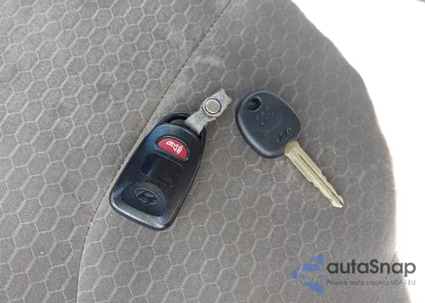 2020 Hyundai Elantra Sel from USA, damaged, VIN 5NPD84LF9LH532355